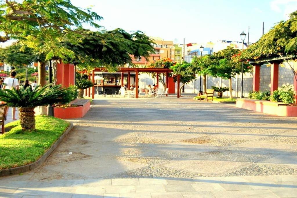 Casa Blanca , Nahe Am Strand , Wifi Frei Guia de Isora  Luaran gambar