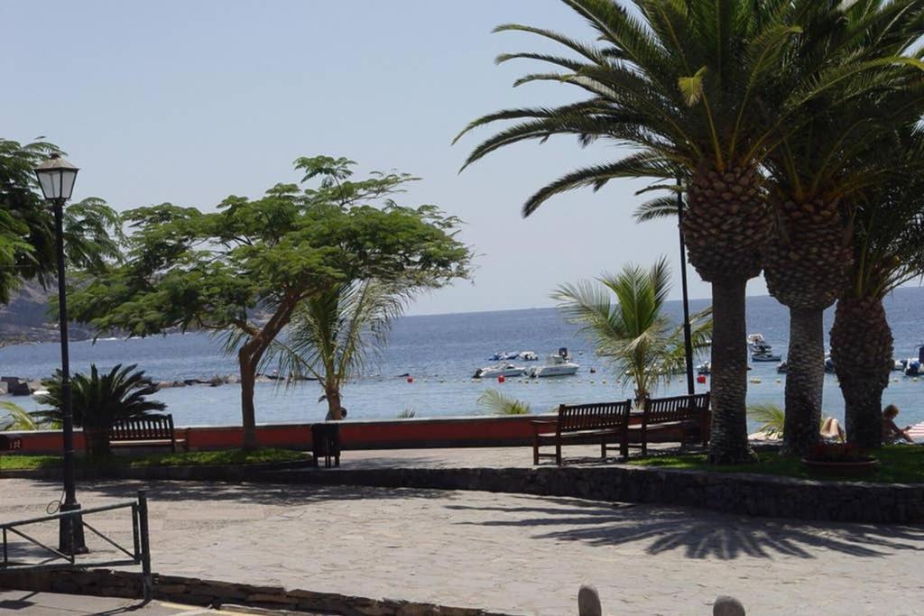 Casa Blanca , Nahe Am Strand , Wifi Frei Guia de Isora  Luaran gambar