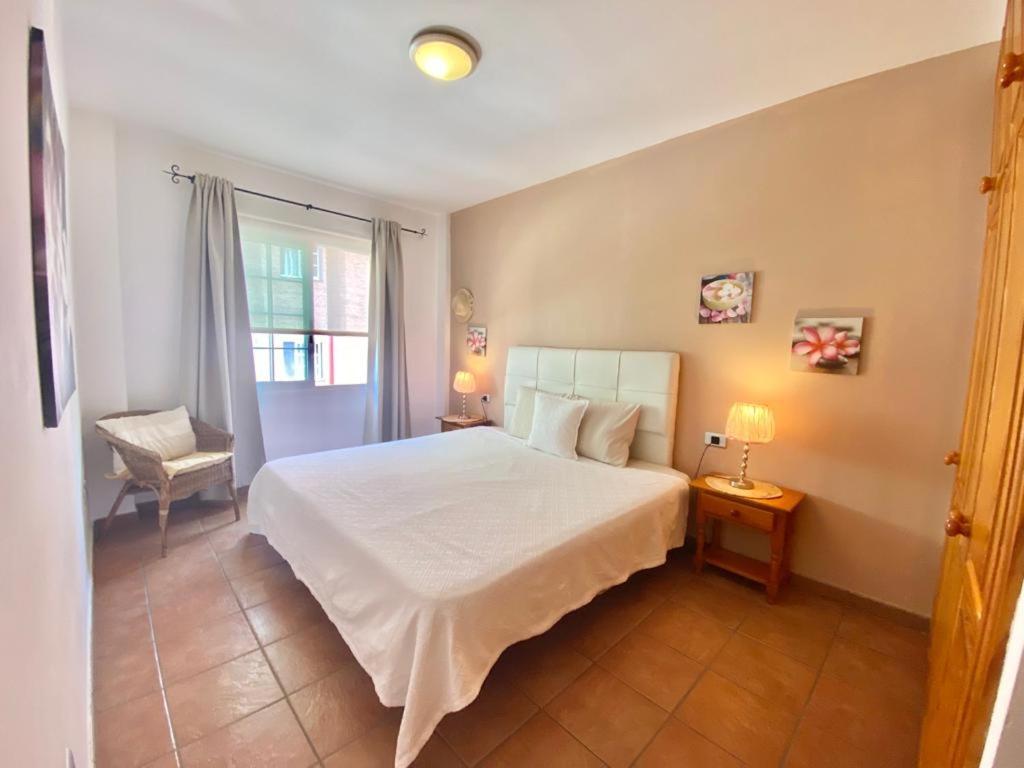 Casa Blanca , Nahe Am Strand , Wifi Frei Guia de Isora  Luaran gambar